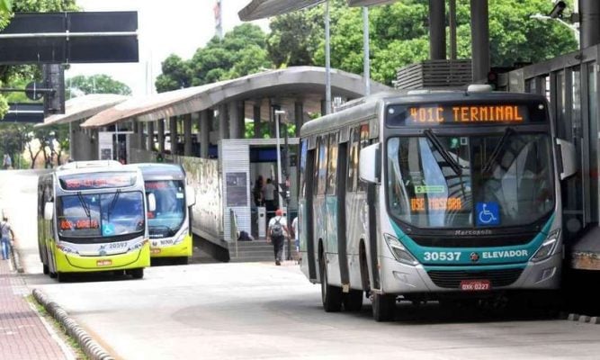 meio-passe estudantil; ônibus de Belo Horizonte