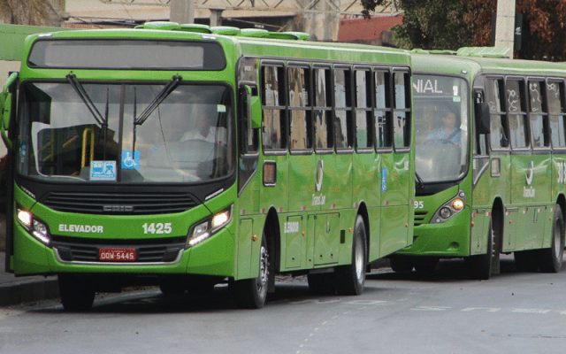 Alguns motoristas fazem greve no transporte municipal de Contagem