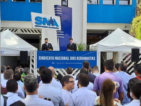 Mais uma greve: pilotos e comissários de voo param a partir de segunda