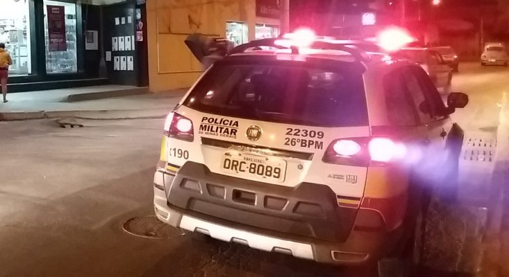 bandido-assalta-farmacia-no-gabiroba-e-leva-cerca-de-r-2-mil