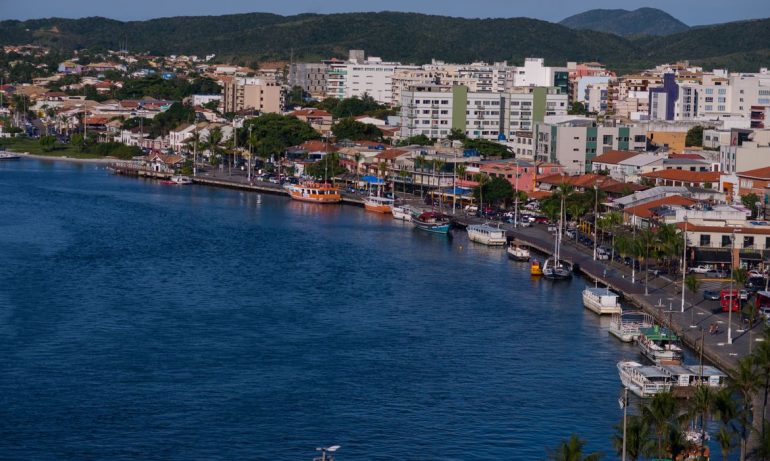 Réveillon em Cabo Frio vai homenagear vítimas da covid-19