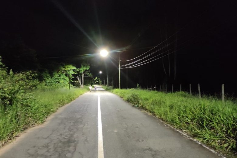 Problema antigo na cidade, Prefeitura de Ipatinga melhora condições de iluminação na estrada do Ceresp