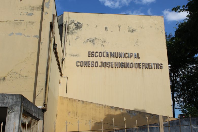 Duas escolas municipais de Monlevade paralisam as atividades por casos confirmados de Covid; confira