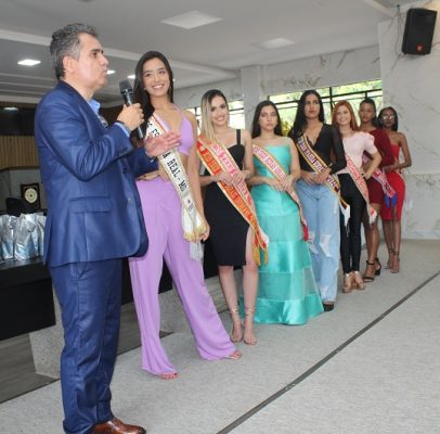 Misses Minas Gerais, Beleza Negra e Plus Size recebem faixas na Câmara de Itabira