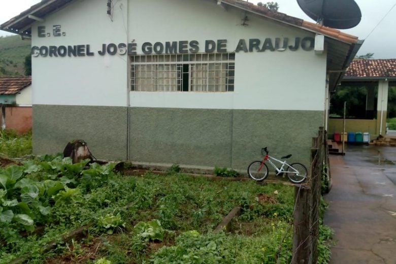 Estado tenta fechar escola quilombola e comunidade se revolta no Cônego João Pio