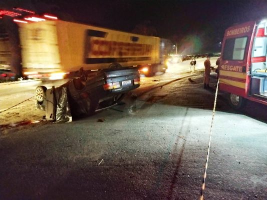 mulher-morre-em-colisao-entre-carro-e-moto-na-br-262
