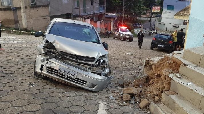 acidente-grave-deixa-duas-pessoas-feridas-na-vila-piedade-em-itabira