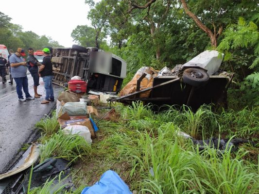 acidente-grave-deixa-um-morto-e-varios-feridos-na-br-365-em-minas