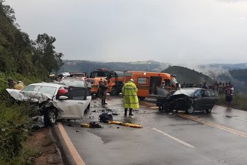 Colisão frontal deixa seis pessoas feridas na BR-356, em Itabirito