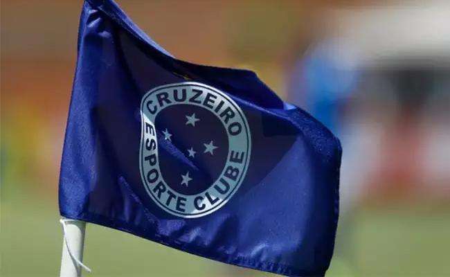 Sócio da XP, principal investidora da SAF Cruzeiro, pressiona sobre mudança no estatuto do clube