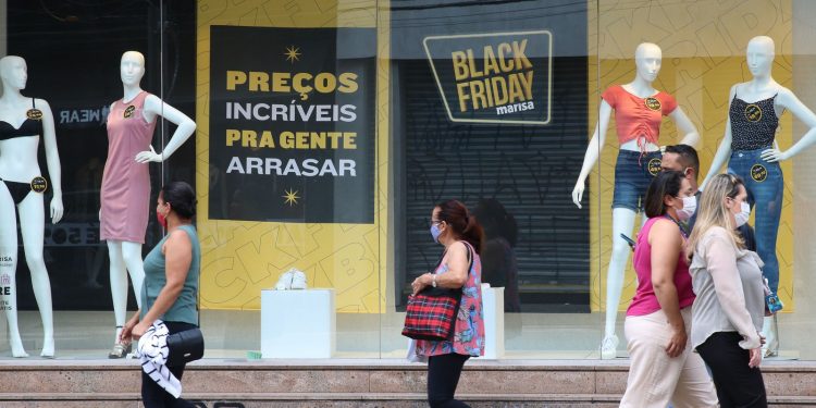 Comprou na Black Friday E se arrependeu? Conheça os seus direitos