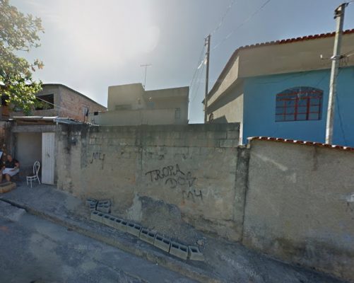 Mãe acusa filha de colocar fogo na casa