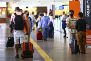Pandemia causa suspensão de 4,5 mil voos em todo o mundo