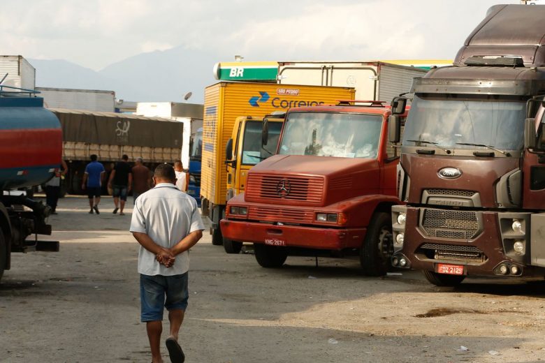 Caixa lança linha de antecipação de frete para caminhoneiros
