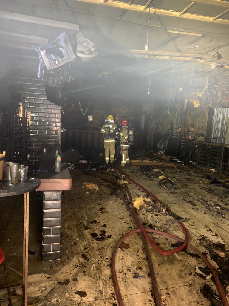 Bar Gilboa, na região Centro-Sul de BH, fica destruído após incêndio
