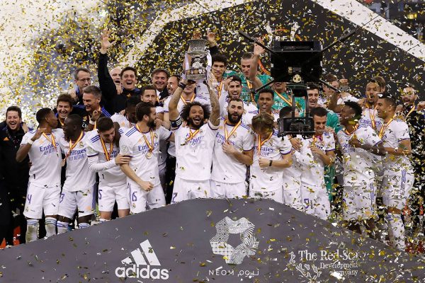 Com gols de Modric e Benzema, Real Madrid bate Athletic Bilbao e conquista a Supercopa da Espanha