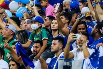 Em sua estreia no Campeonato Mineiro, Cruzeiro supera a URT por 3 a 0; veja os gols