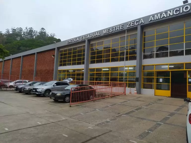 EEMZA oferece vagas para 6º e 8º anos e ensino médio técnico em Itabira