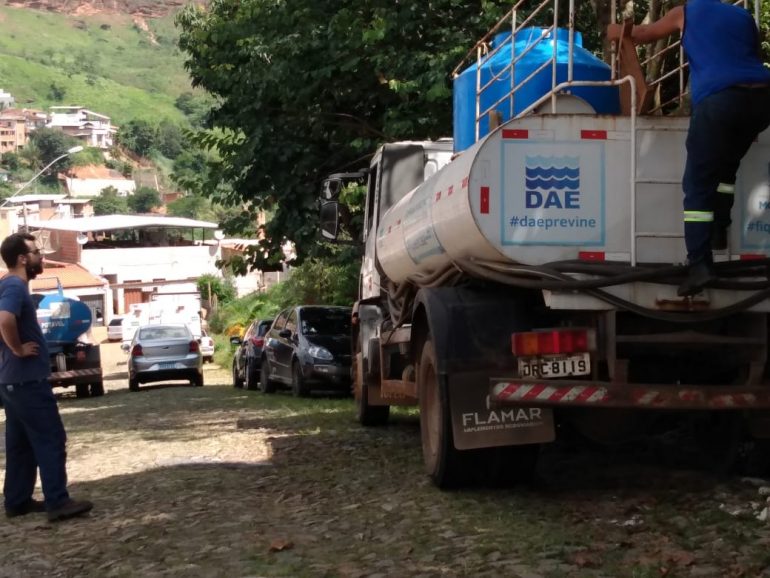 DAE disponibiliza caminhões-pipa para reforçar abastecimento, mas pede população economia no consumo