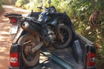 Adolescentes são detidos com motocicleta furtada em Santa Bárbara