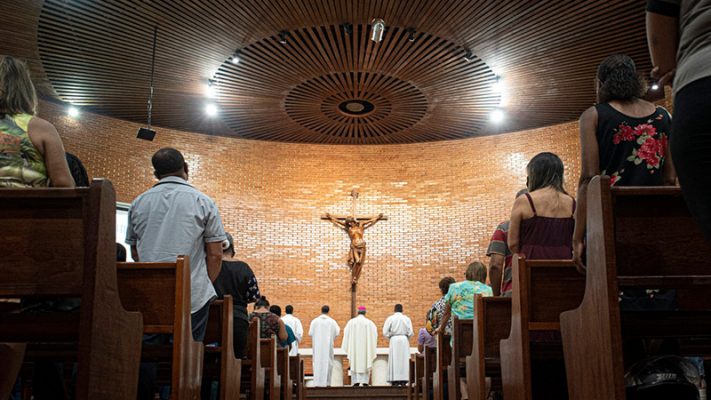 Covid: Diocese de Itabira e Coronel Fabriciano divulga novas orientações para realização das missas