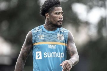 Flamengo conversa com o Santos para contratar Marinho