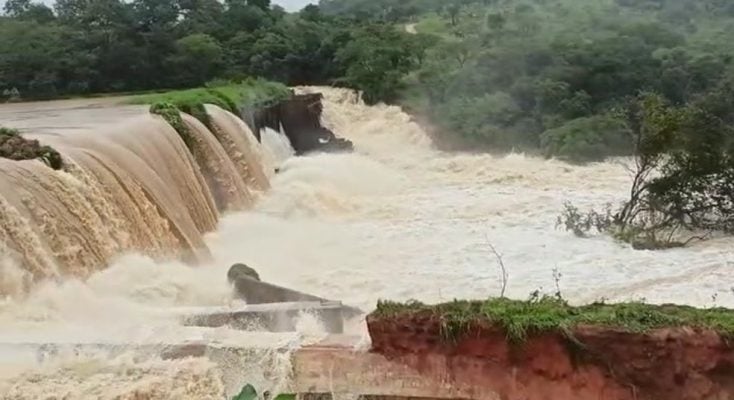 Mineradoras tem 24 horas para informar situação das barragens em Minas