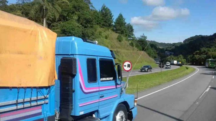 Lei que cria o MEI Caminhoneiro é sancionada