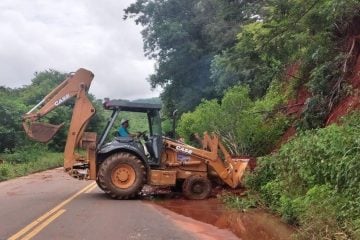 Chuvas bloqueiam ao menos 121 pontos de rodovias mineiras