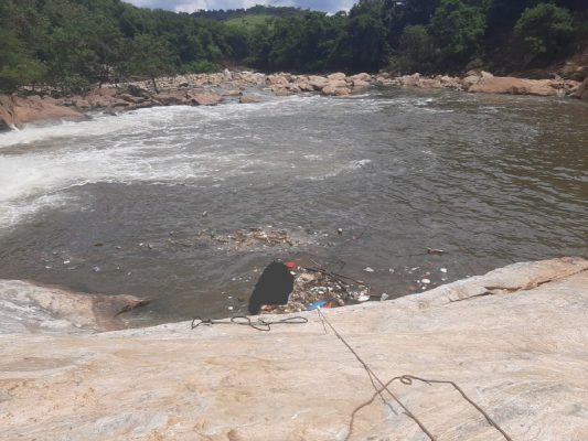 corpo é encontrado no Ribeirão Arrudas, em BH
