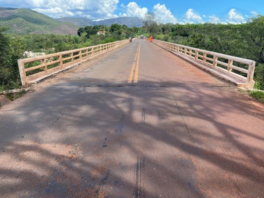 Interdição total: ponte do Rio Jequitinhonha, na CMG-367, é fechada