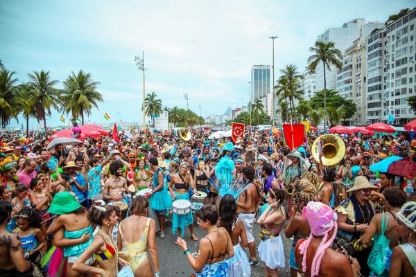 É hoje! "Esquenta Monlé" agita o pré-carnaval em Monlevade; saiba tudo