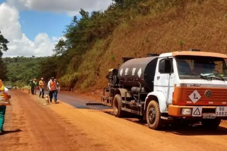 Sonho antigo dos moradores, estrada que liga Conceição do Mato Dentro ao Serro recebe pavimentação asfáltica