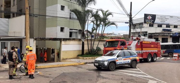 incendio-em-apartamento-mobiliza-bombeiros-em-itabira