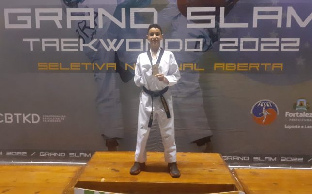 Itabirano é o primeiro mineiro a levar o ouro em competição nacional de Taekwondo
