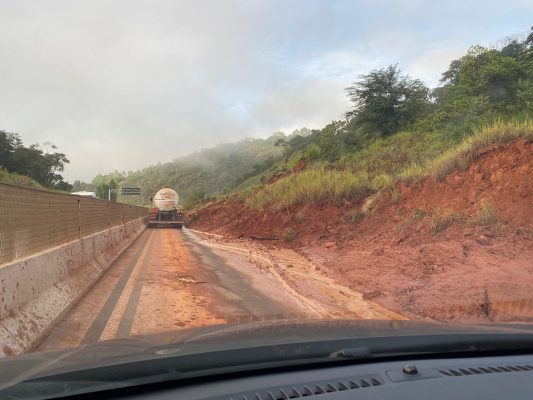 BR-381 segue congestionada nesta quarta-feira, em Bom Jesus do Amparo