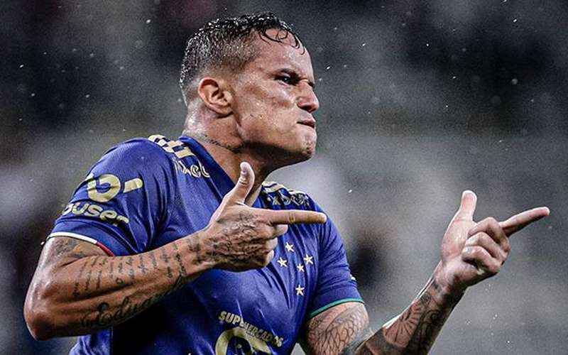 Edu iguala Borges em início com mais gols pelo Cruzeiro nos últimos 10 anos