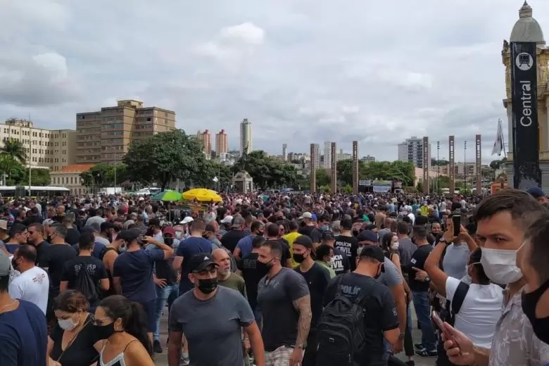 Forças de segurança: Zema inicia negociação com representantes de paralisação