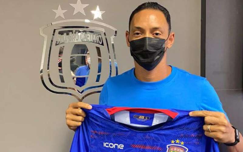 Ricardo Oliveira, ex-Atlético, deixa São Caetano antes de estrear; entenda