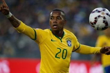 Condenado por estupro, Robinho pode ser preso se sair do Brasil