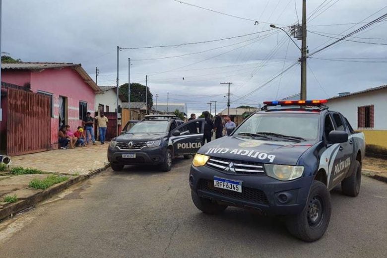 Homem que deu 14 facadas na ex-mulher é preso pela Polícia Civil