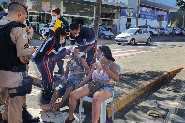 Motorista atinge motoqueiro, o ofende e foge sem prestar socorro na Mauro Ribeiro