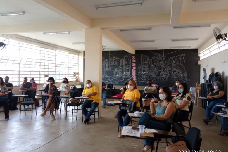 Itabira: sábado letivo na rede municipal de ensino tem capacitação para profissionais da educação