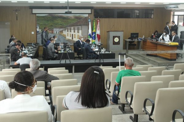 Itabira: vereadores criticam governo de Minas e cobram ações para segurança pública