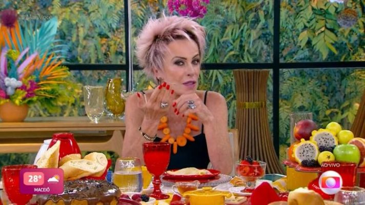 Ana Maria Braga faz protesto sobre preço da cenoura