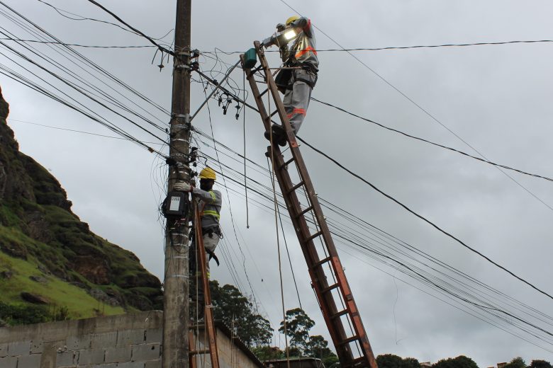 Mais quatro bairros de Monlevade recebem iluminação de LED
