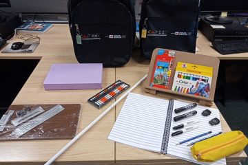 Alunos com deficiência visual recebem materiais adaptados da rede estadual