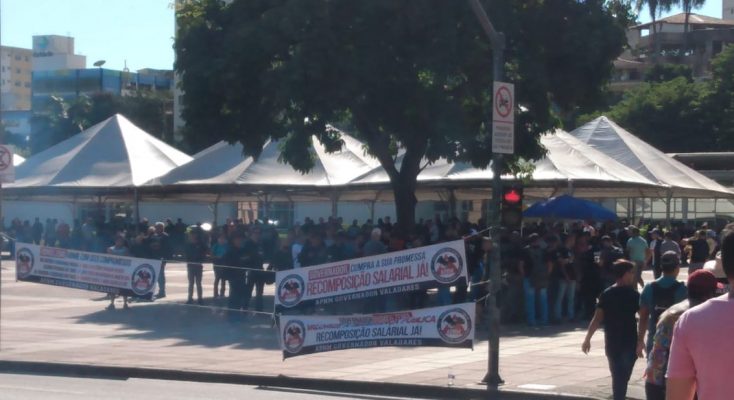 Agentes das forças de segurança realizam nova manifestação