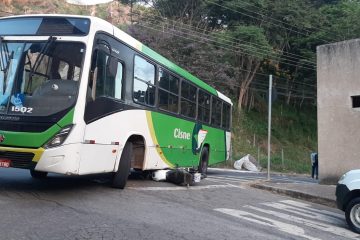 Mulher sofre fratura em acidente no bairro Água Fresca