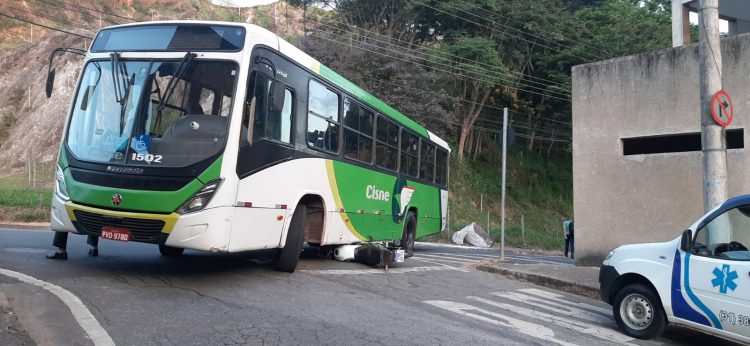 mulher-sofre-fratura-em-acidente-no-bairro-agua-fresca